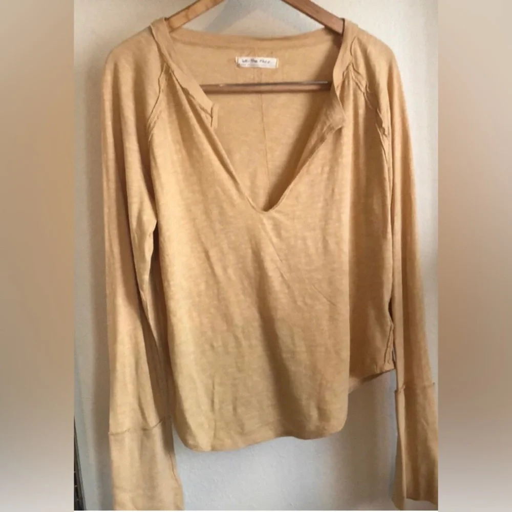 Like New Free People We The Free Hailey Deep V-Neck Long Bell Sleeve Top - Picture 5 of 5